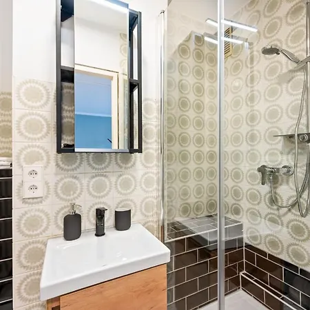 Sali Homes - Fewo Bluehendes Barock Апартаменты