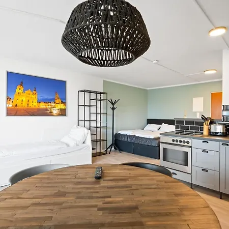 Sali Homes - Fewo Bluehendes Barock Апартаменты Людвигсбург